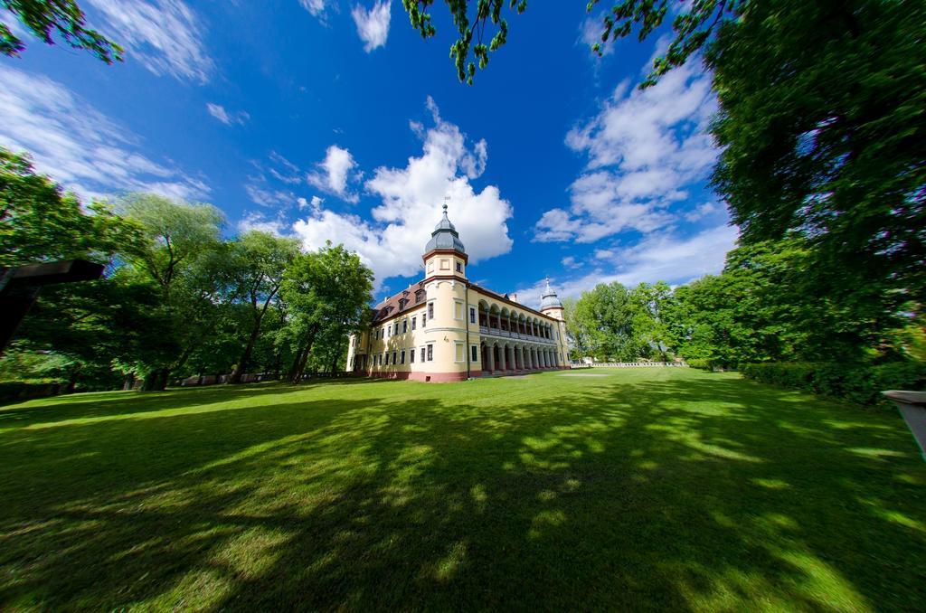 Palac Krobielowice คองเท โวรซลาฟสเกย์ ภายนอก รูปภาพ